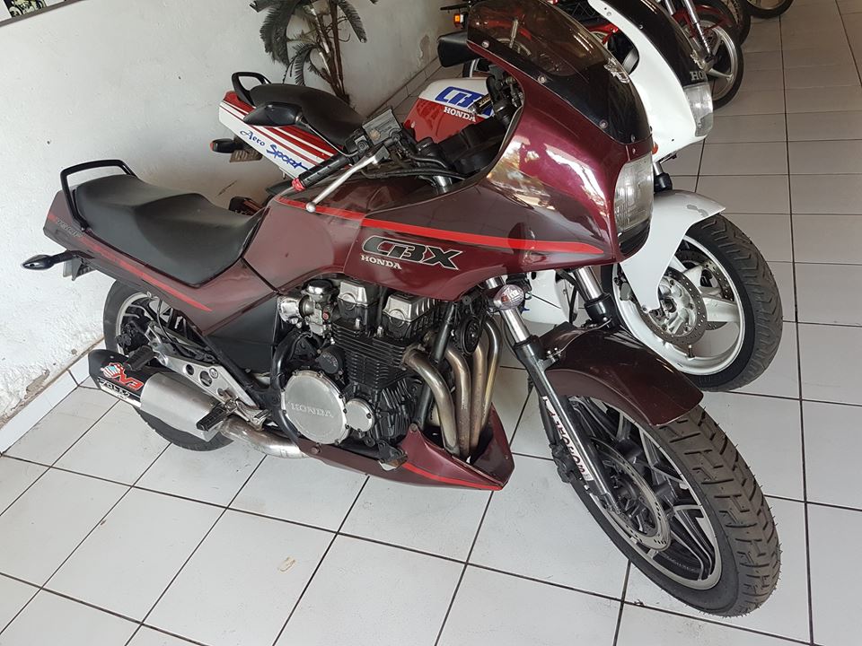  Honda CBX 750 F in Dias Melhores Virão, 1990